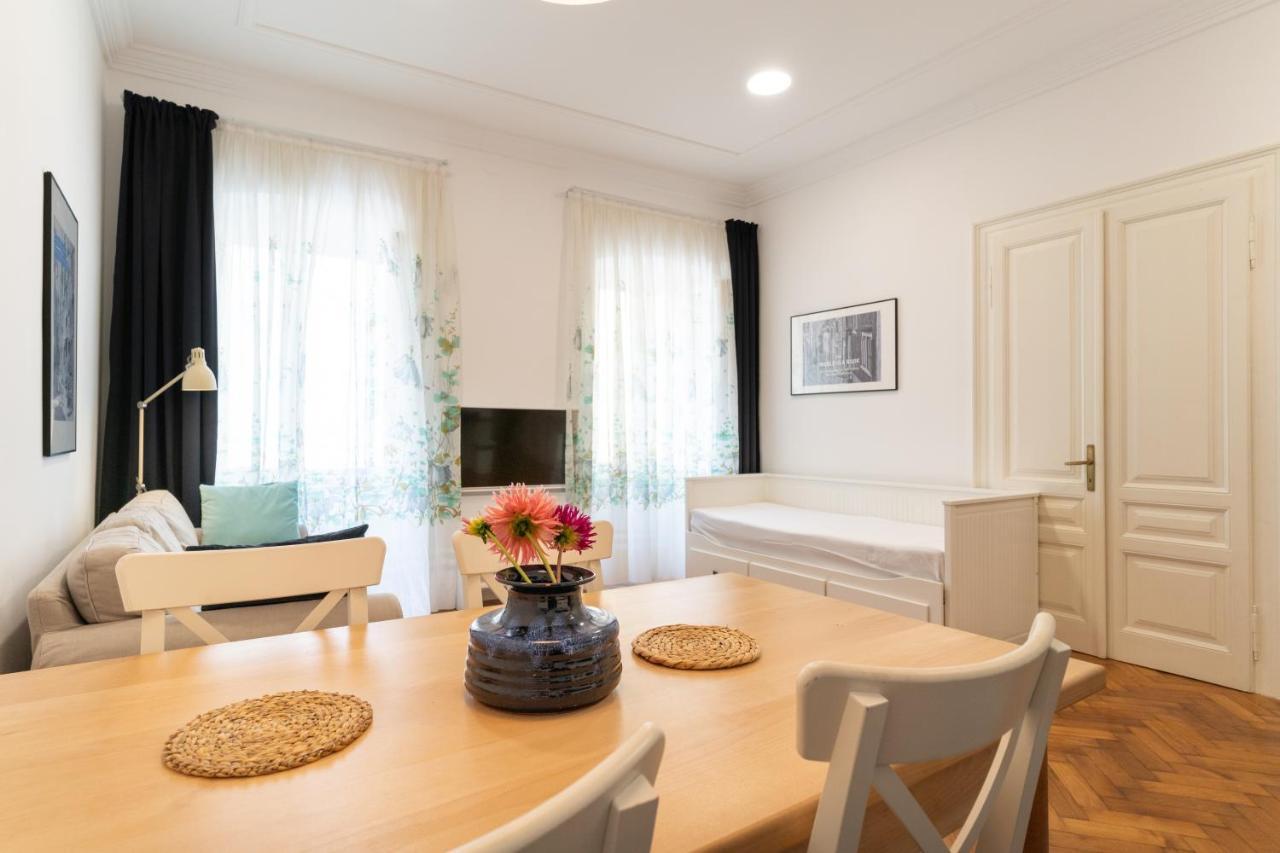 Mimi Carera Apartment & Room Rovinj Eksteriør billede